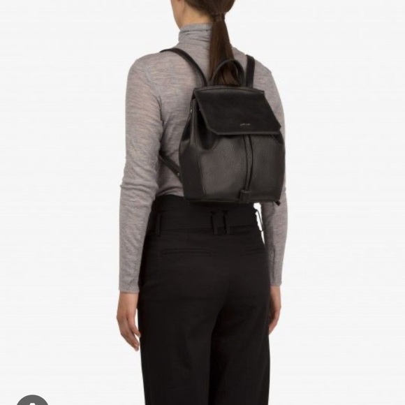 Matt & Nat Mumbai backpack - Picture 2 of 3